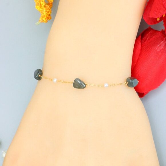 "Elegant & Trendy Bracelet, A Perfect Gift for Women, Thoughtful, EVCH1254 - Picture 7 of 9